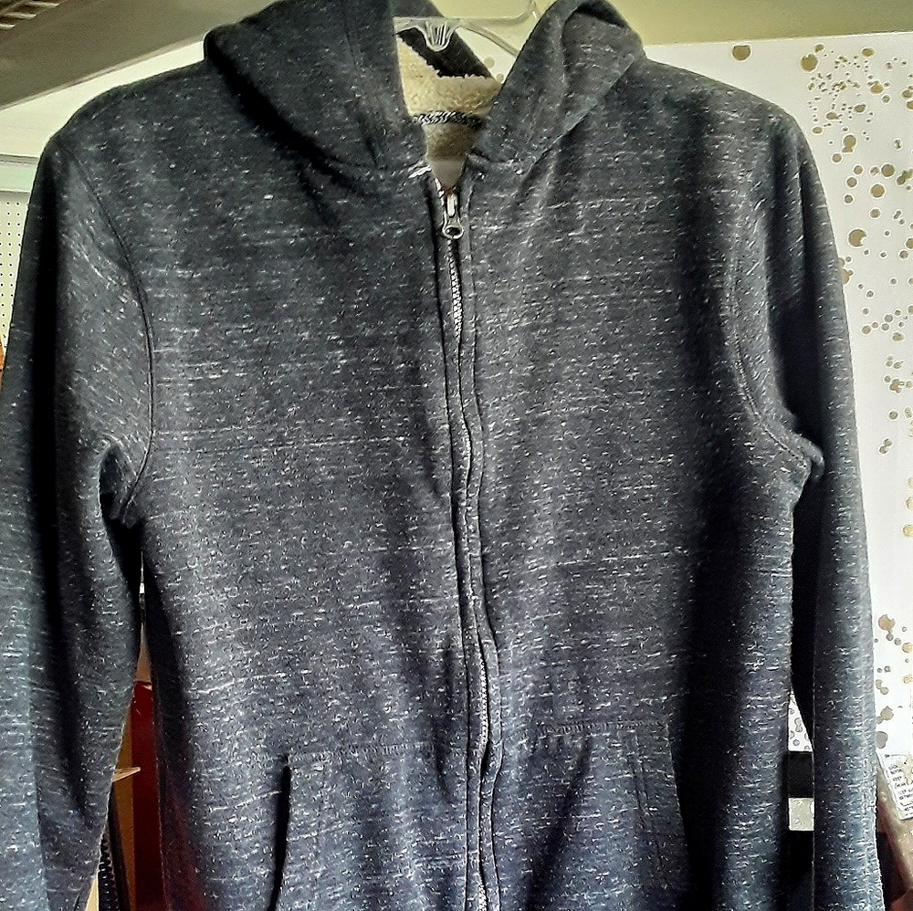 Boys zip up hoodie XL